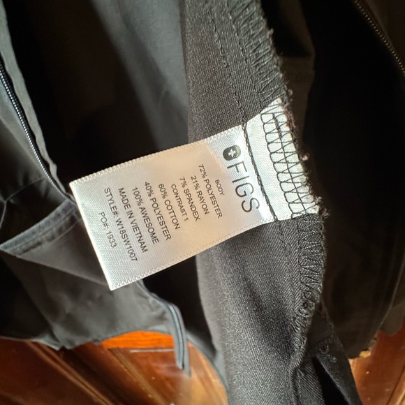 FIGS Bellery Jacket Black - Picture 7 of 9